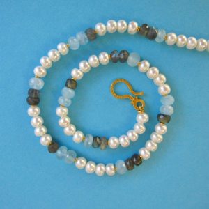 Perlen mit Aquamarin und Labradorit Kette