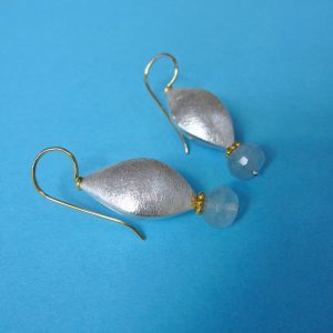 Sterlingsilber Oliven Ohrhänger mit Aquamarin