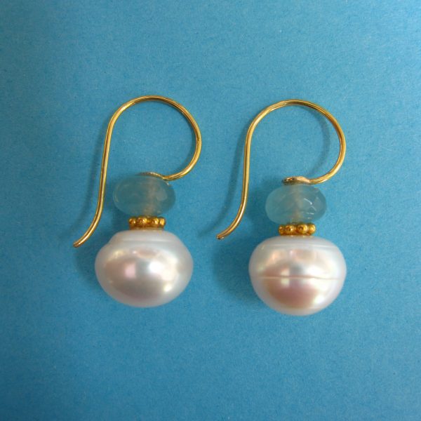 Aquamarin und Perlen Ohrhänger mit 750-Gold Bügel